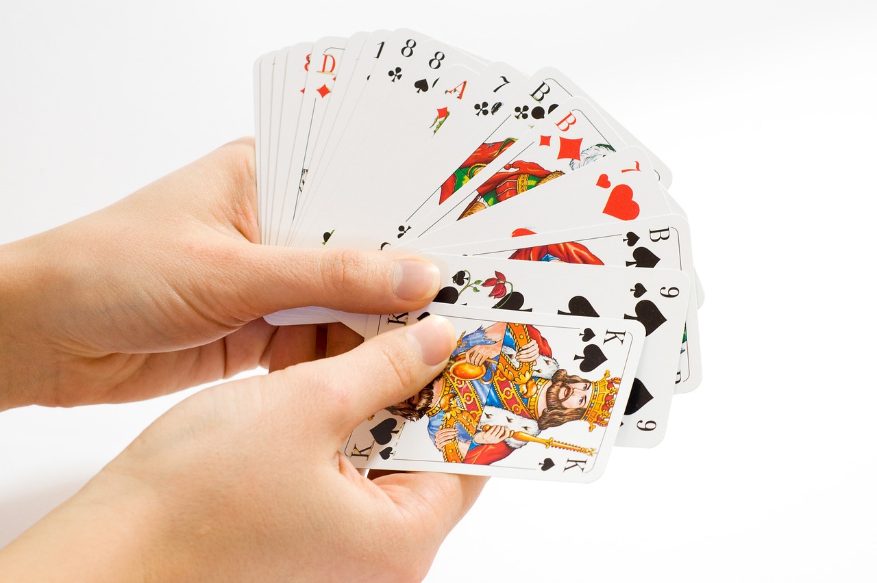 card-game-1834640_1280