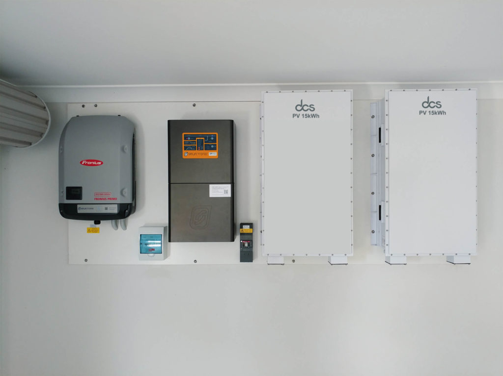 pv-batteries-hybrid-off-grid-15kwh