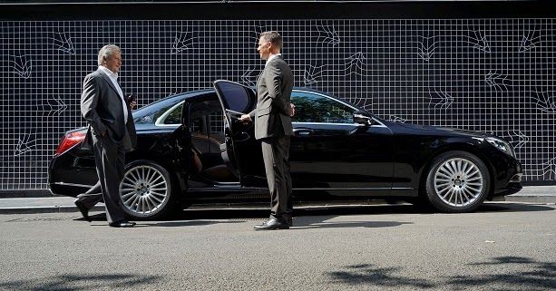 chauffeur-car-melbourne (2)