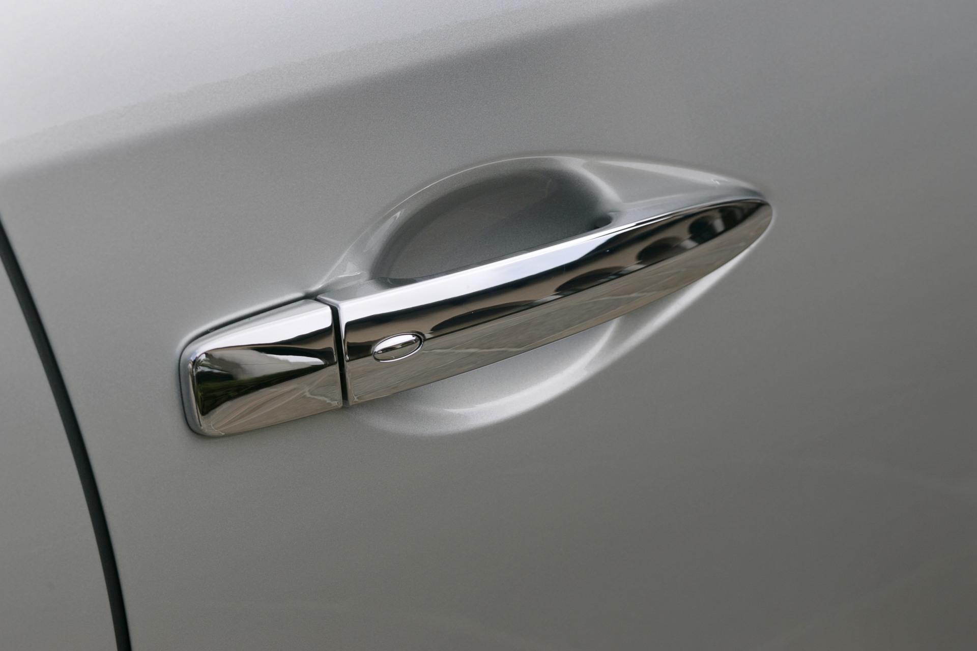 i20 interior door handle