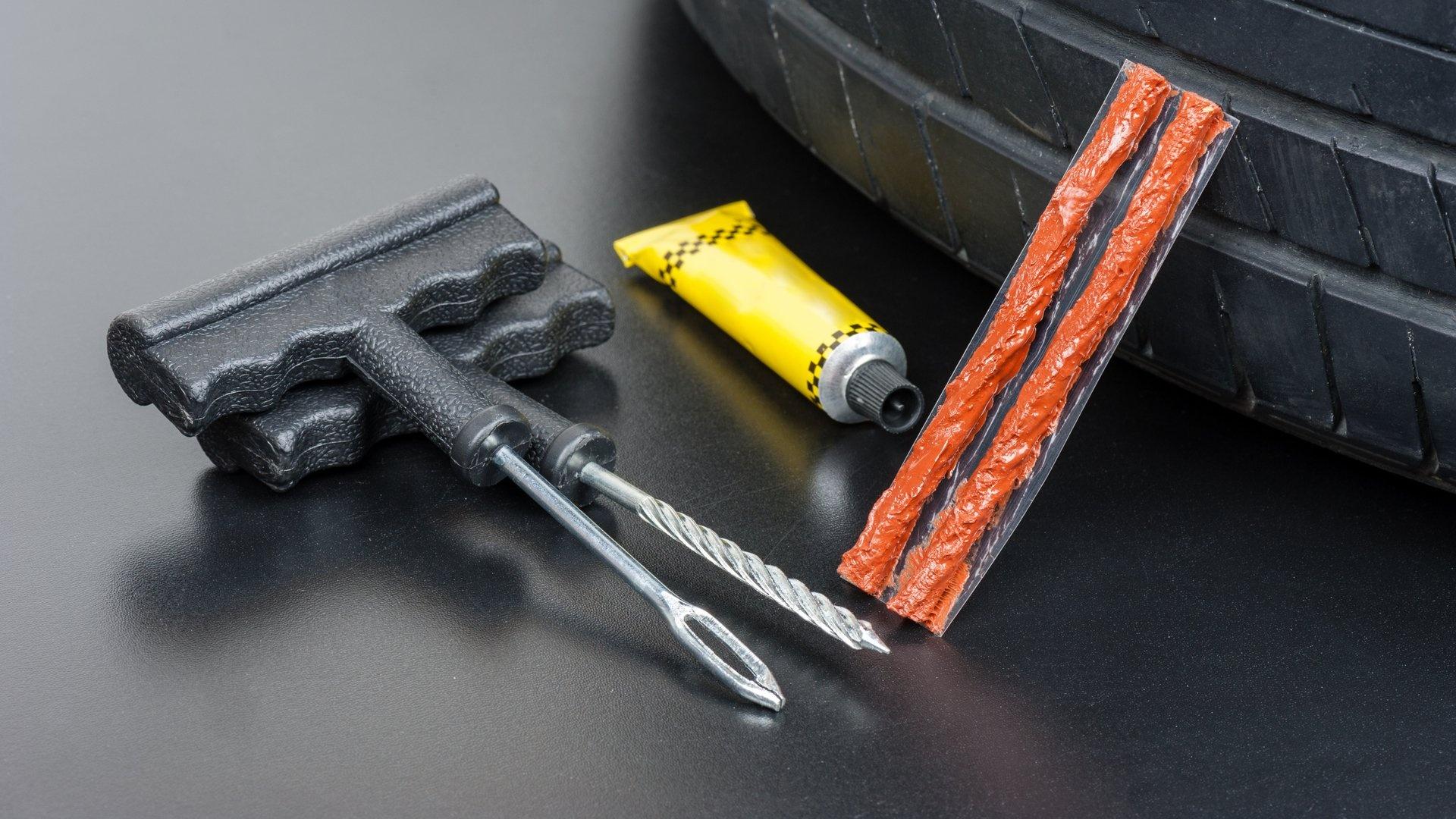 ×4 Tire Repair Kit