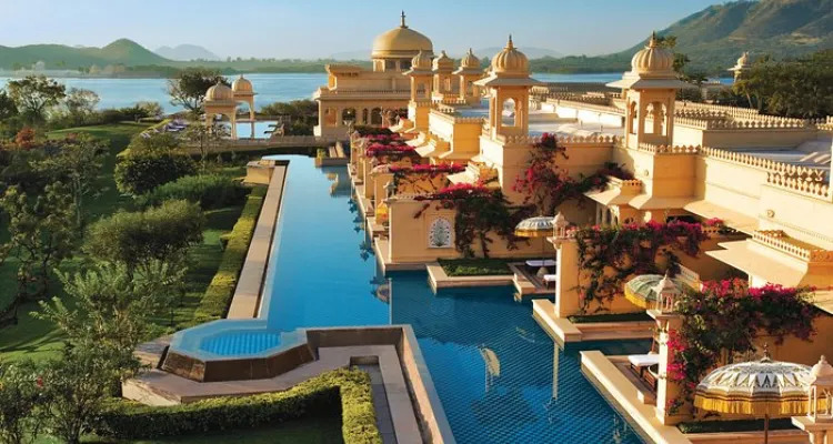 GOLDEN-TRIANGLE-TOUR-WITH-OBEROI-1